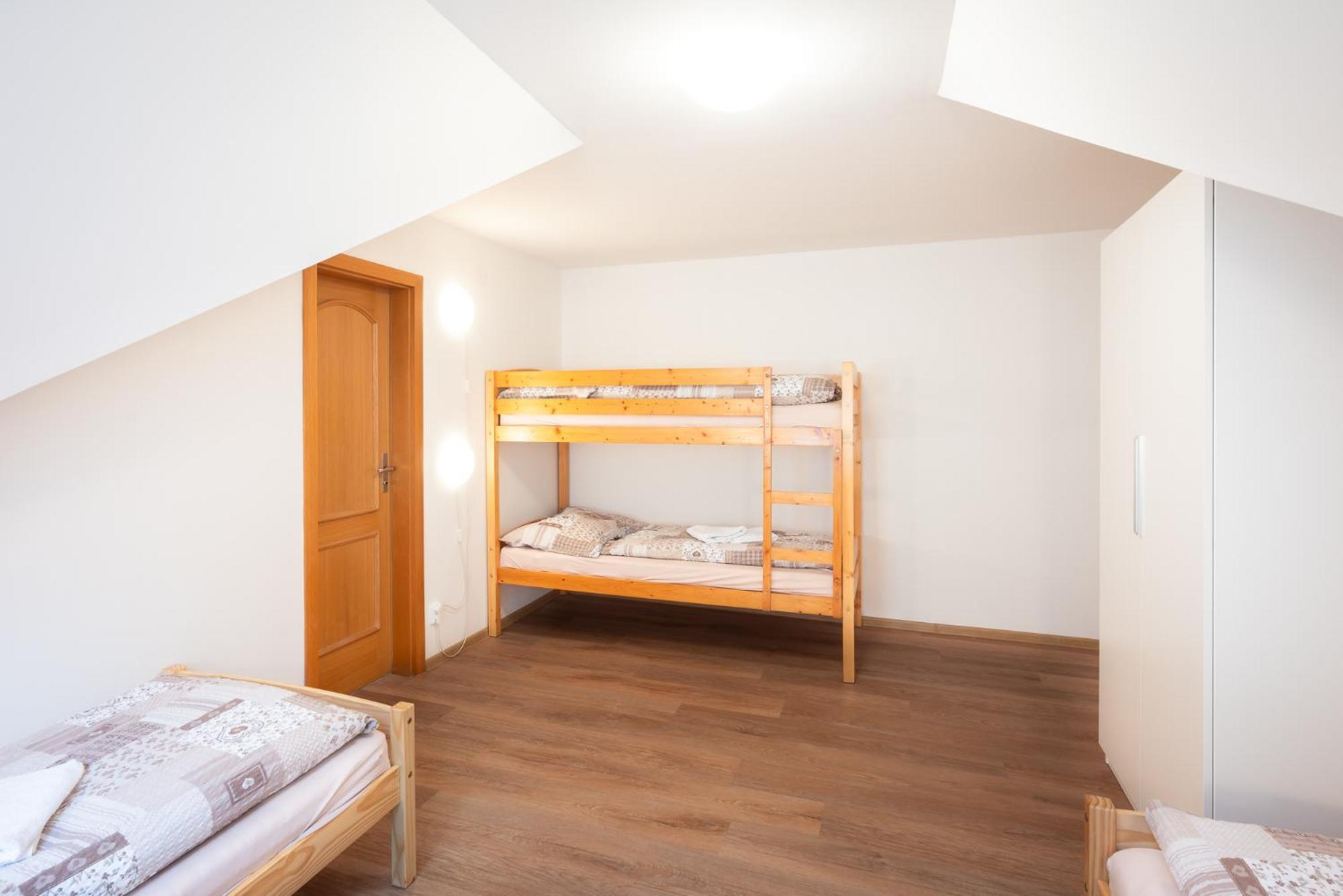 Apartman U Lanovky Яхимов Экстерьер фото